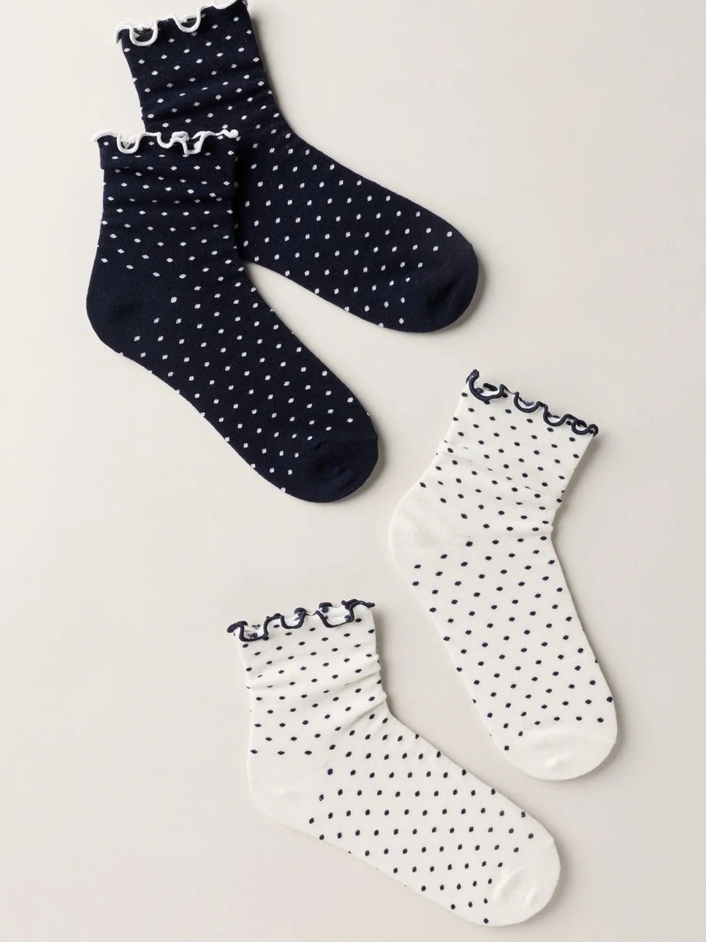 By Anthropologie Merino Ruffle Crew Socks, Set of 2 NWT